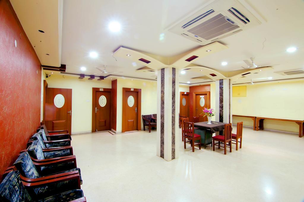 Hotel Kusum Bhilai 外观 照片